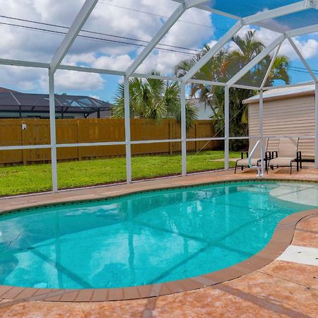 Beautiful Pool Home With Sleeping For 8 For Lovelypeople كيب كورال المظهر الخارجي الصورة