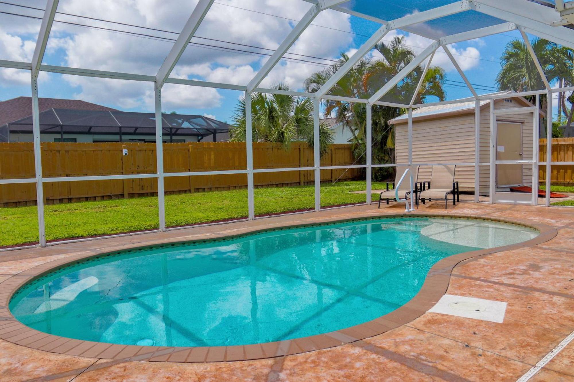 Beautiful Pool Home With Sleeping For 8 For Lovelypeople كيب كورال المظهر الخارجي الصورة