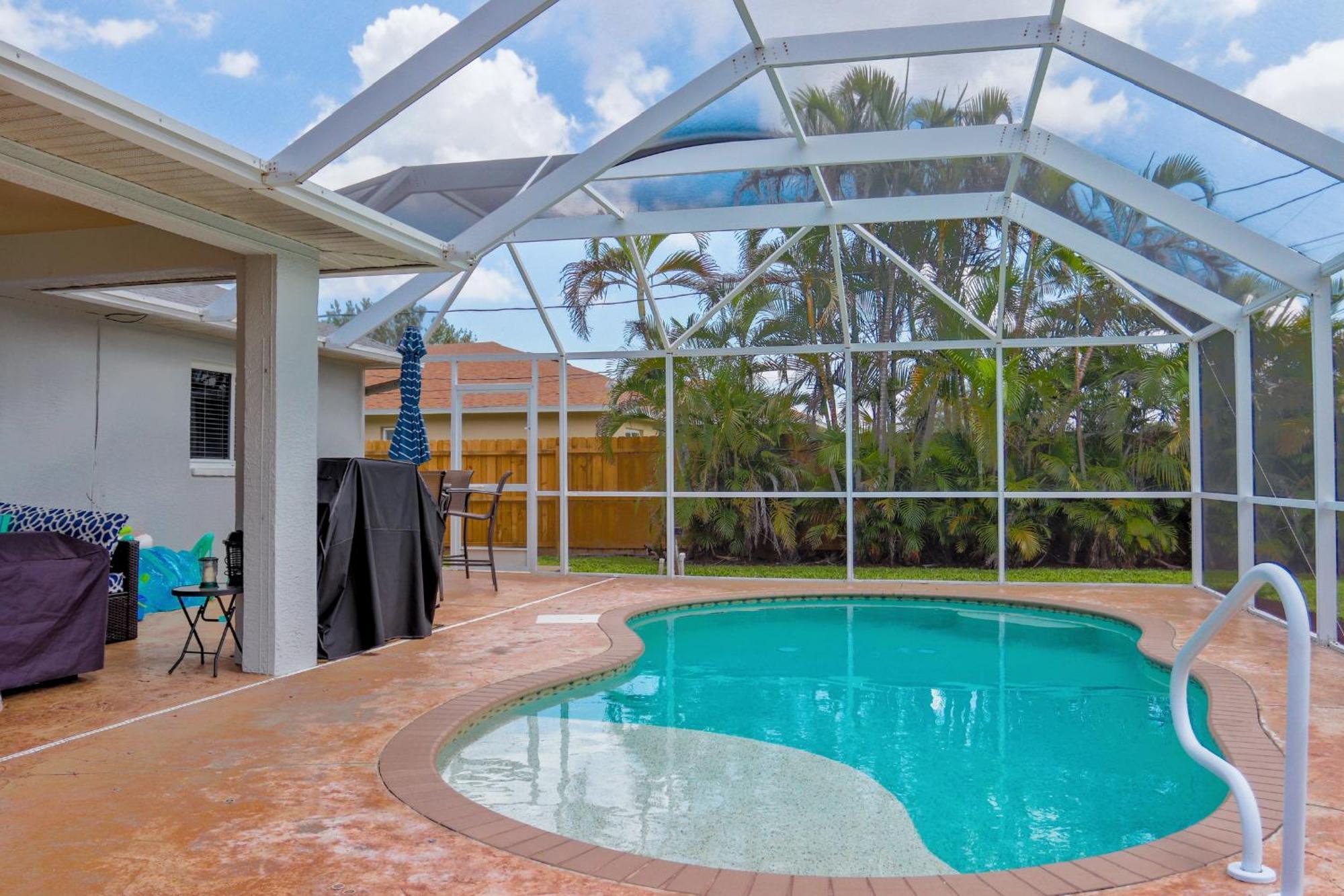 Beautiful Pool Home With Sleeping For 8 For Lovelypeople كيب كورال المظهر الخارجي الصورة